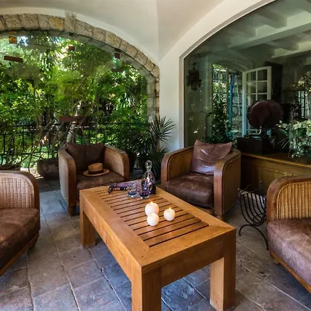 La Provence Villa *